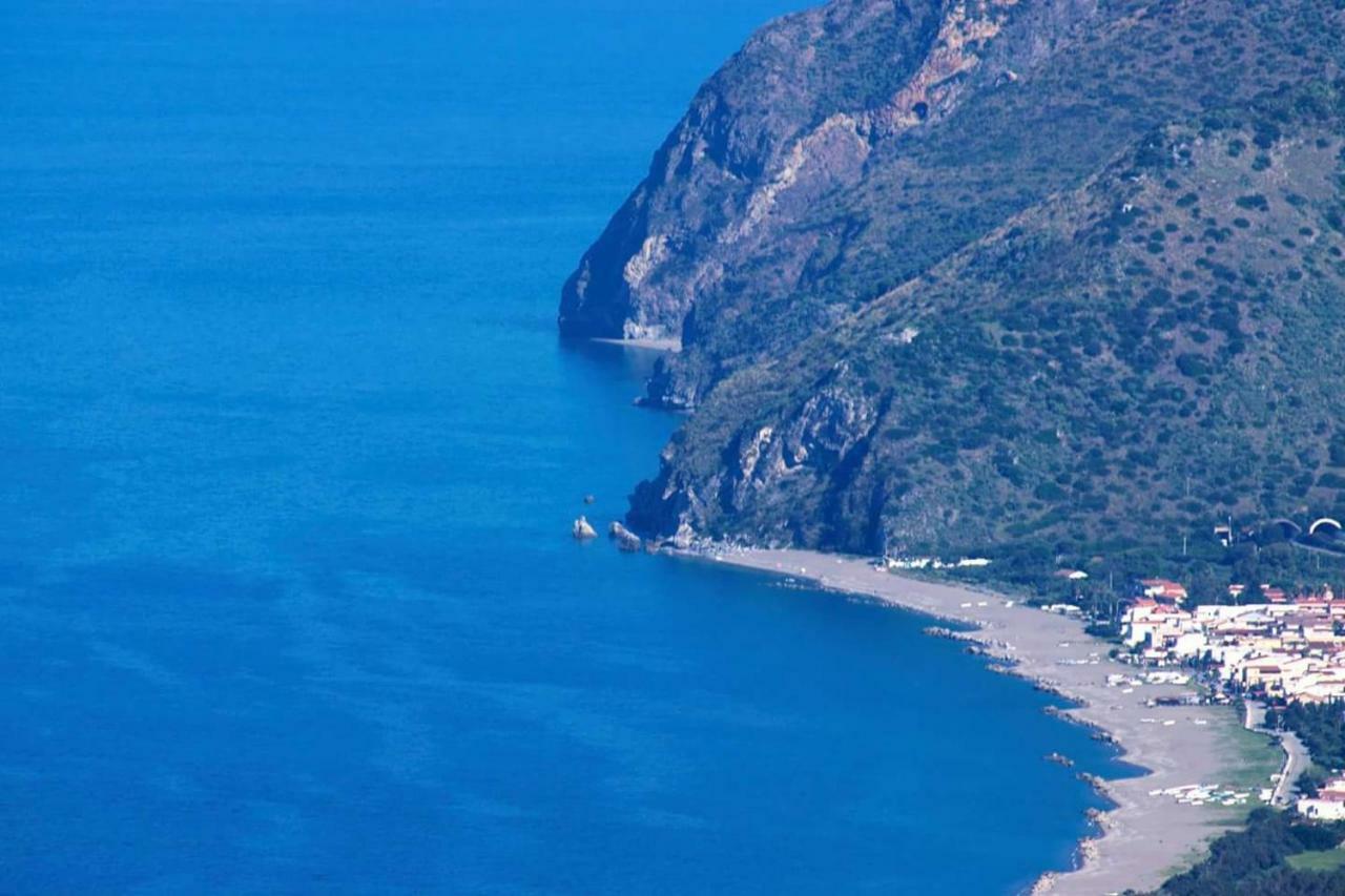 Casa Vacanze Monte Giove Βίλα Patti Εξωτερικό φωτογραφία